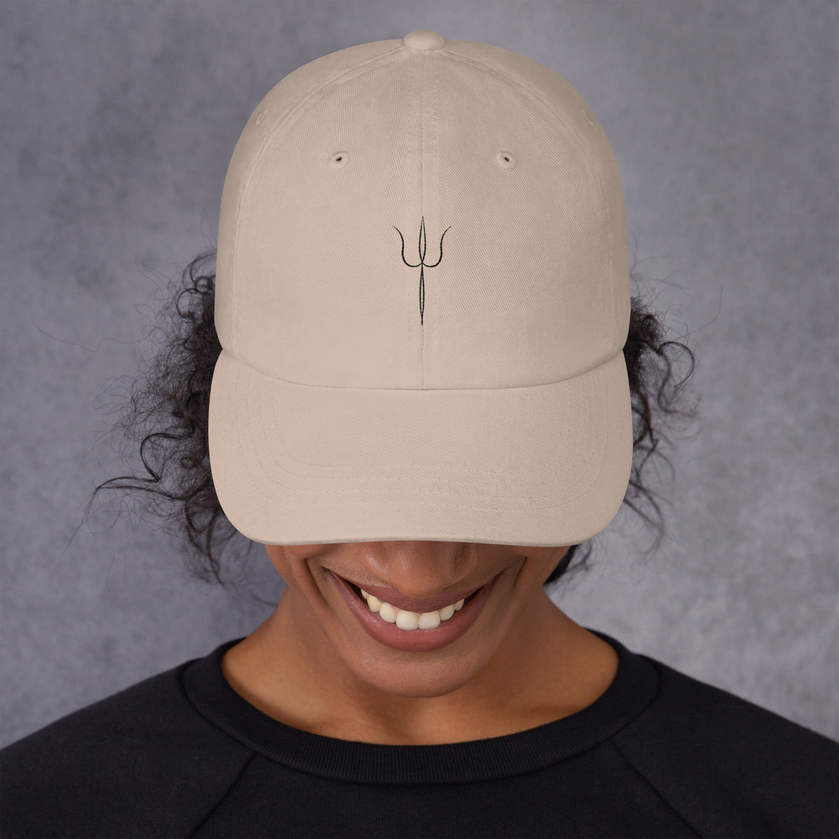 AKACHI Petite Trident Cap